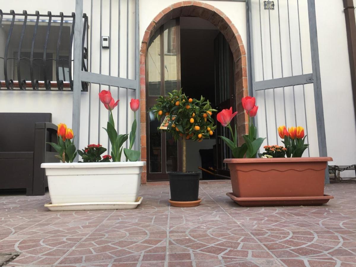 Il Cortiletto Apartment Syracuse ภายนอก รูปภาพ